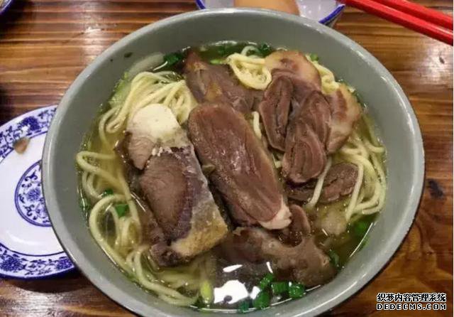吴京的面馆那么贵,为什么没人吐槽呢?