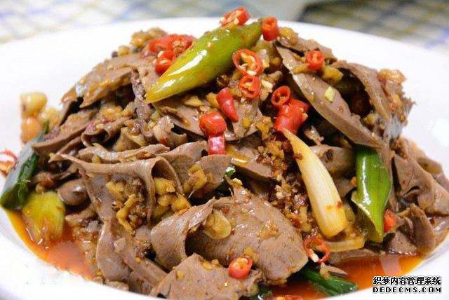 猪身上“最昂贵”的一块肉,肉贩子不卖自己留着吃,一只猪就一个