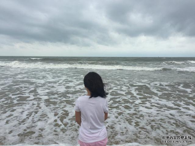 物价最低的沿海城市,景色美过东方夏威夷,30块钱海鲜吃到饱