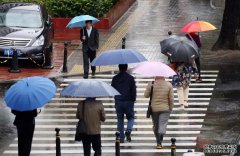 北方降温西南降雨，行车