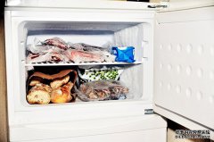 怎么给冰箱除冰 冰箱的冰