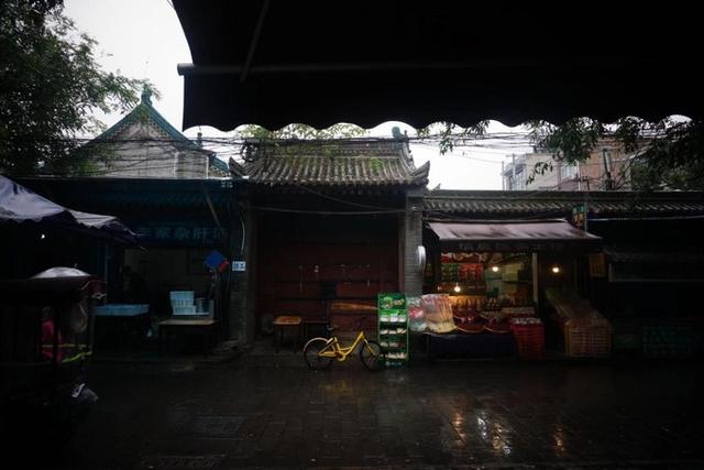 西安回民街,当地人告诉你怎么吃