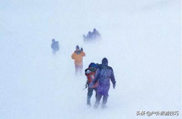 科普户外基础知识:通过各种云识天气,避免登山死亡陷阱