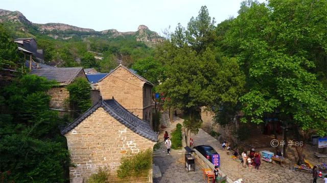 济南莱芜逯家岭,崖上古村话乡愁