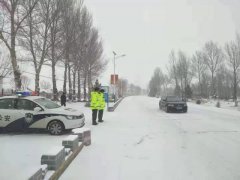 向风雪中的守护者致敬