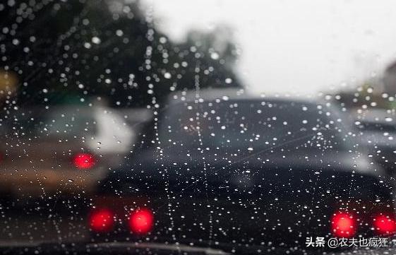 冬至到了,农村老人说“冬至宜雨不宜晴”,冬至下雨有啥说法吗?