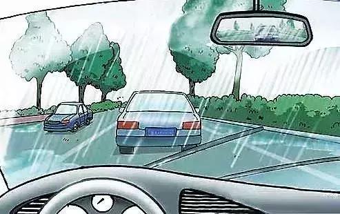 【安全常识】雷雨天气安全行车必备知识