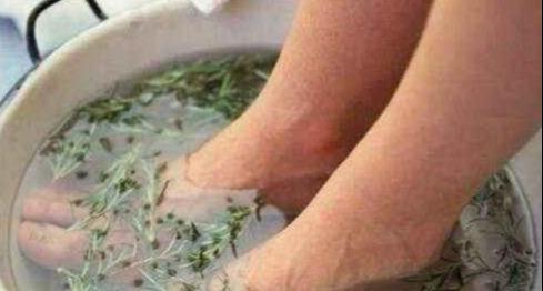 湿气重，百病生，夏日养生需祛湿，学会6个小妙招，健康过夏天