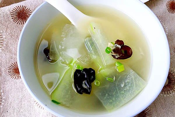 夏至养生必喝“夏至汤”,三汤加三宝,解暑养心无烦恼