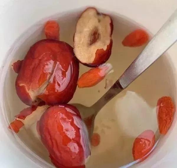 肠胃不好的人喝什么茶养生?