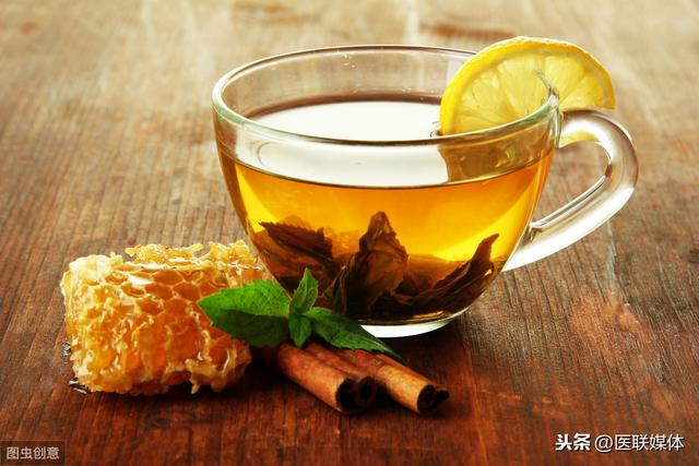 早晨空腹喝水很养生?不注意这3点,喝了也相当于没喝