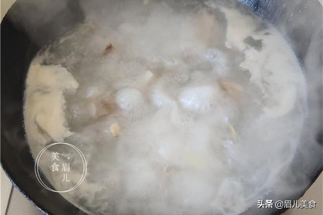 小寒至天气寒,多给家人煲这汤喝,滋补润肺不咳嗽,好喝不上火