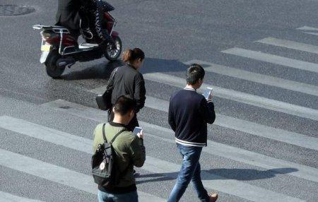 天天走路,原来我一直做错了?这几种走路方式,不是养生而是养病