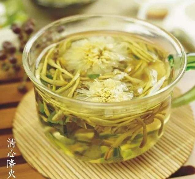 经常口臭,原来是这四种病在作怪!推荐几个调理方~