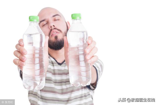 中年男性该如何养生?记住,4个“硬扛”是养生的大忌!