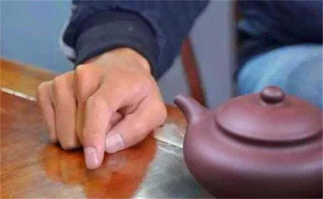 喝茶养生!但是一起品茶时不懂得这些礼节规矩,很容易得罪人!