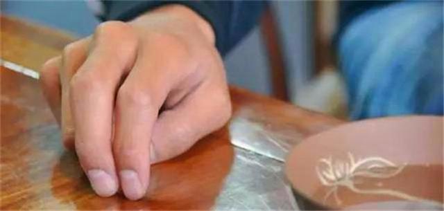 喝茶养生!但是一起品茶时不懂得这些礼节规矩,很容易得罪人!