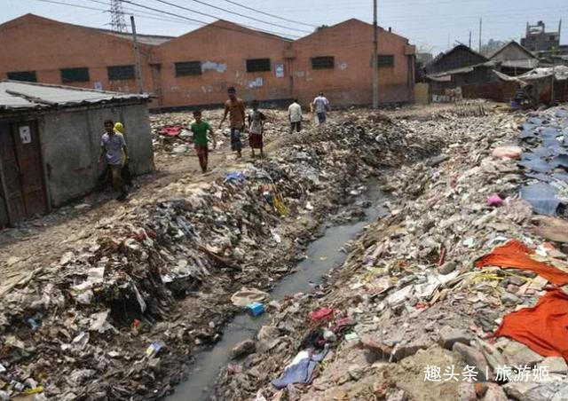 全世界最脏的国家，街头遍地都是垃圾，就连印度都感到自愧不如