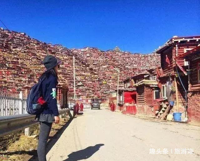 川藏线上，为何穷游女喜欢跟司机混住帐篷？穷游女：司机也不吃亏