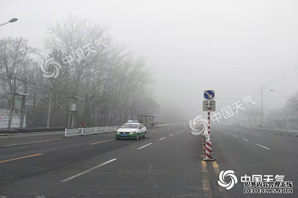 春运首日河北雾霾扰交通 周末低温持续出行需保暖