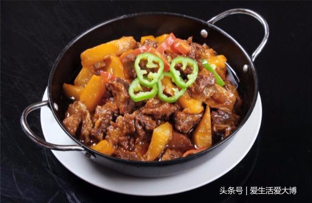 人参炖鸡和菊花猪肉，养生的美味菜，就是这个味道！