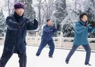 下雪啦！！！降温＋降雪，这些小常识你一定要收好