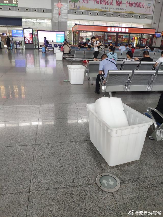 气温远超40℃,为什么天气预报最高温度只是35℃?带你涨知识