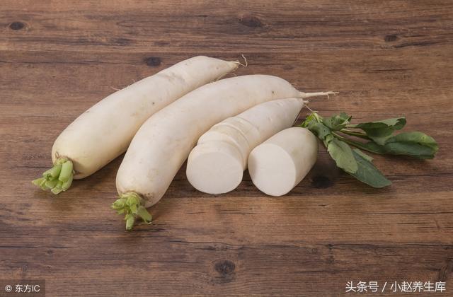 胃癌多半是“吃”出来的?医生说:胃不好的人,少碰这5种食物!