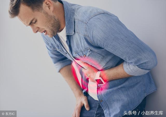 胃癌多半是“吃”出来的?医生说:胃不好的人,少碰这5种食物!