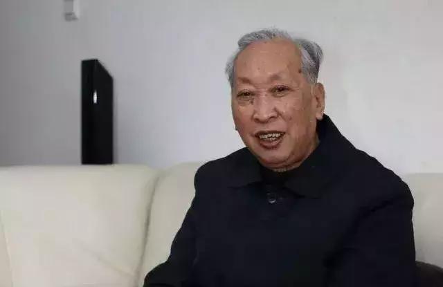 会泡脚的人生病少!国医大师们都是这样泡脚的!
