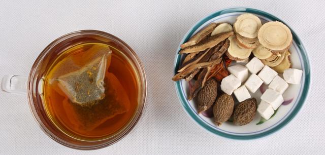 预防慢性咽炎,从4个方面入手,每天1杯茶水,咽喉不痛不痒很轻松