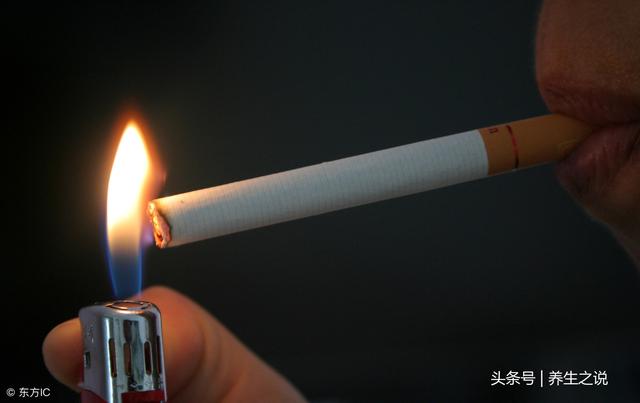 睡觉时,有这4种异常,警惕肝出了毛病,3件事再想做也要忍忍!