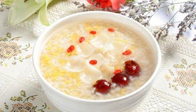 天天喝稀饭能养胃吗?营养师:有3个养生误区,让你越养生越糟糕