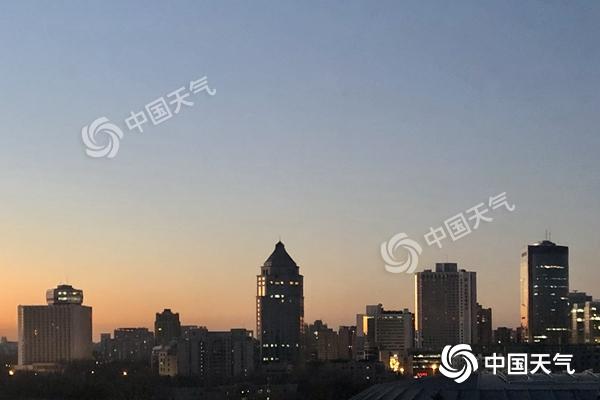 北京晴冷迎大寒 年前阳光持续除夕将有降温