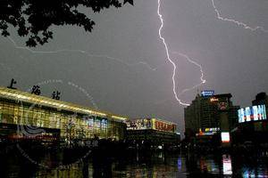 一起看看什么是“华北雨季”-图3