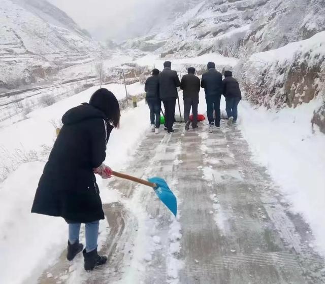 【关注】岷县各乡镇积极应对冰雪天气，他们这样做......