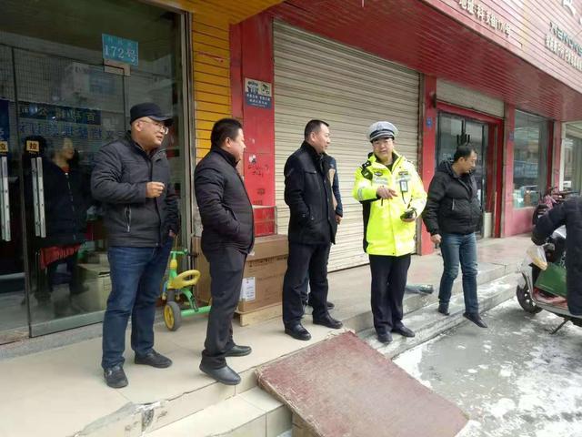 以宣促防,雪天交通安全宣传不可少