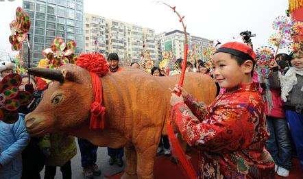 立春至，农谚“雷打立春节，惊蛰雨不歇”，什么意思？看完懂了