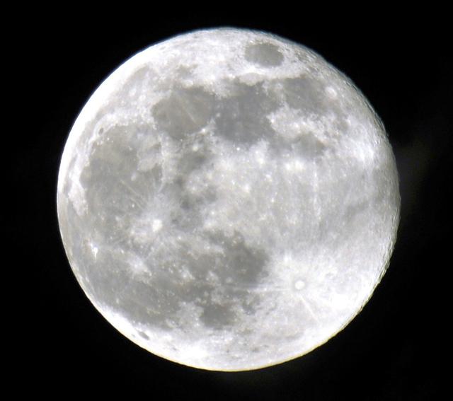 农历鼠年天宇将上演4次“超级月亮”