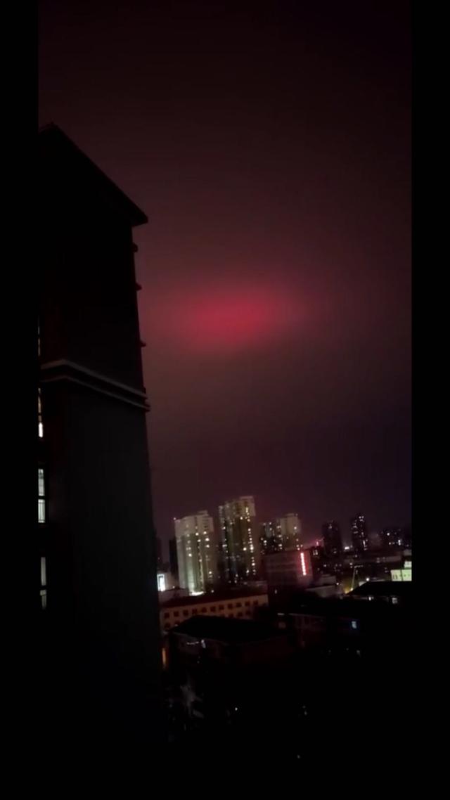 “祥云”？“地震云”？昨晚石家庄夜空现异景  专家回应来了！