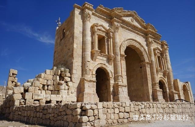 中东最具旅游价值的国家，景美人少，去一次相当于环游半个世界