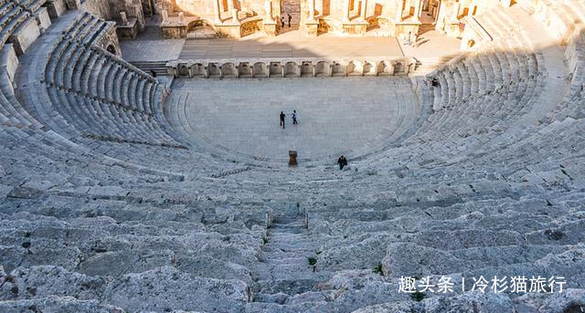 中东最具旅游价值的国家，景美人少，去一次相当于环游半个世界