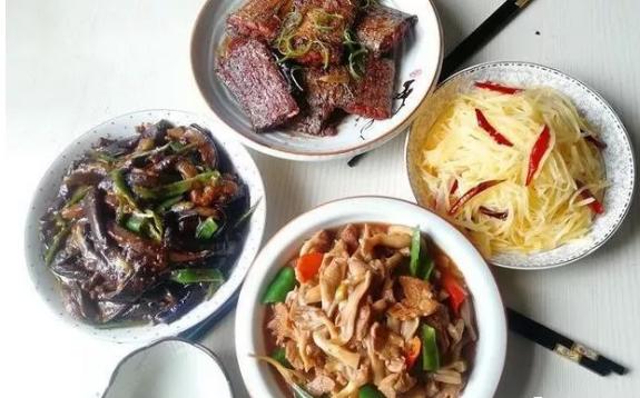 假如你可以去一个家庭蹭饭，这5家，你最想去哪一家？