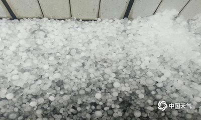 强对流天气频繁 遇到冰雹怎么办?