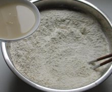 我们找一个大盆子，把热