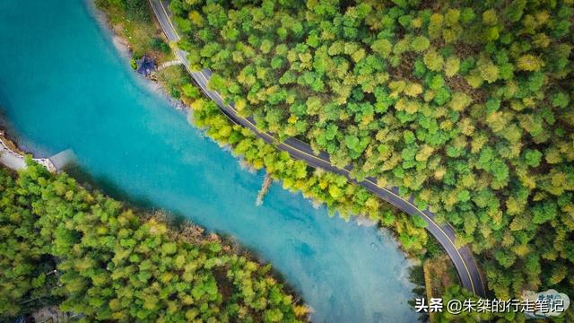 号称“中国最美竹海”,坐拥近4万亩翠竹,位于苏、皖两省交界处