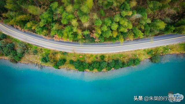 号称“中国最美竹海”,坐拥近4万亩翠竹,位于苏、皖两省交界处