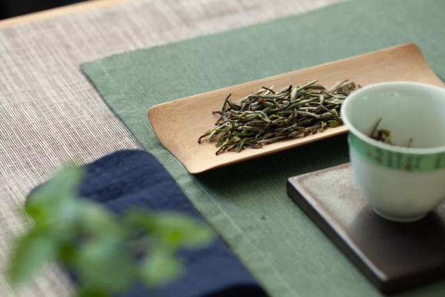 一年茶、三年药、七年宝:白茶的奇妙之处在哪里?