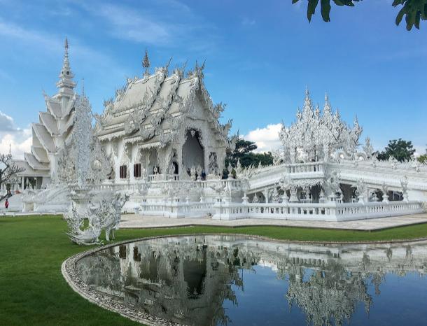 泰国最“纯粹”寺庙，洁白无瑕无任何杂色，却被称为“地狱”