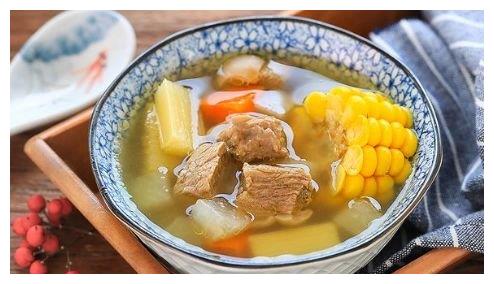 精选美食：葱油千张丝，豆皮肉卷，肉丝老干妈炒粉，甘蔗羊肉汤